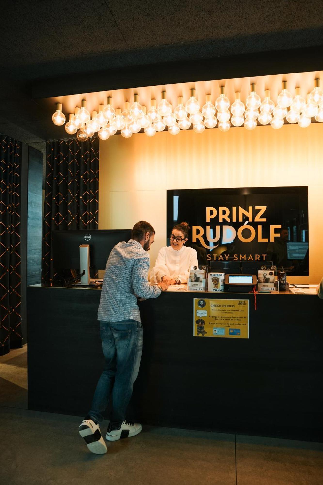 Prinz Rudolf Smart Hotel Merano Exterior foto